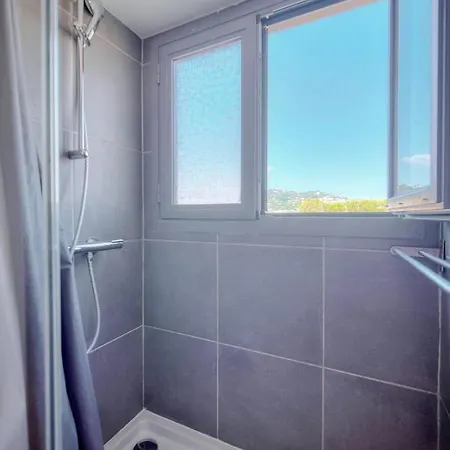 Upstays Palais Center 14m